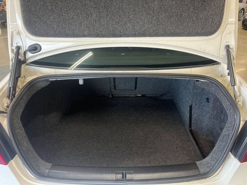 Used 2010 Volkswagen Jetta Limited Edition FWD image 57