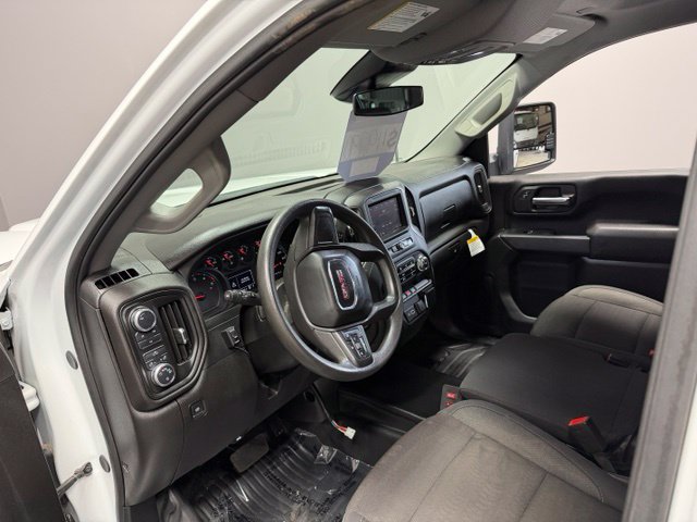 Used 2024 GMC Sierra 2500 Pro w/ Convenience Package AWD/4WD image 16