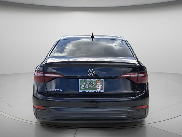 Used 2024 Volkswagen Jetta Sport FWD image 5