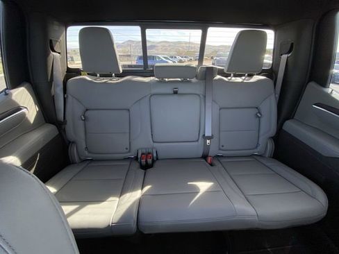 New 2026 GMC Sierra 1500 SLT w/ SLT Premium Package AWD/4WD image 22