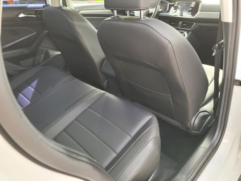 Used 2021 Volkswagen Jetta R-Line FWD image 19