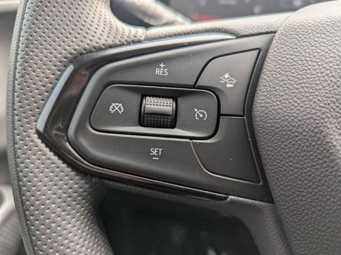 Used 2025 Chevrolet Trax LS w/ LS Convenience Package FWD image 20