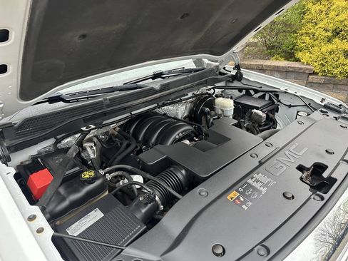 Used 2015 GMC Sierra 1500 2WD Regular Cab image 12