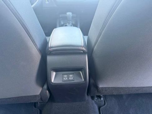 Used 2025 Toyota Corolla SE FWD image 13