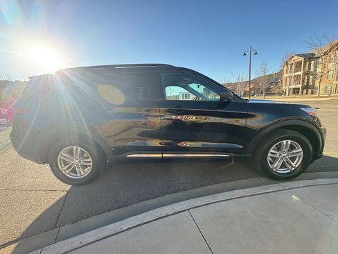 Used 2023 Ford Explorer XLT w/ Equipment Group 202A image 10