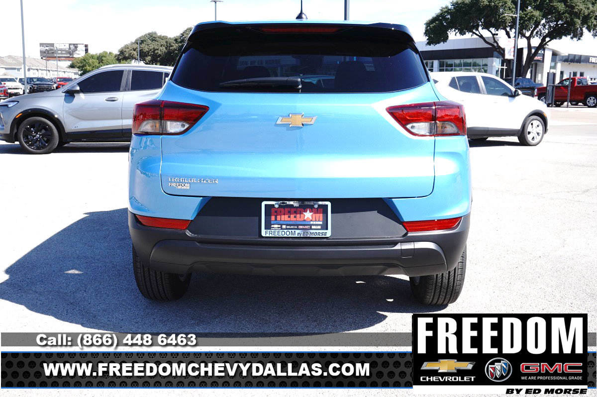 New 2026 Chevrolet TrailBlazer LS w/ LS Convenience Package FWD image 6
