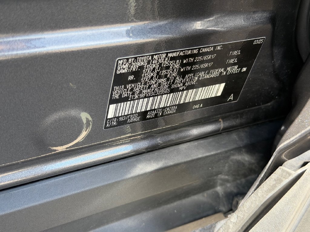 Used 2025 Toyota RAV4 LE FWD image 21