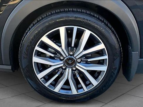 Certified 2024 Nissan Kicks SV image 10