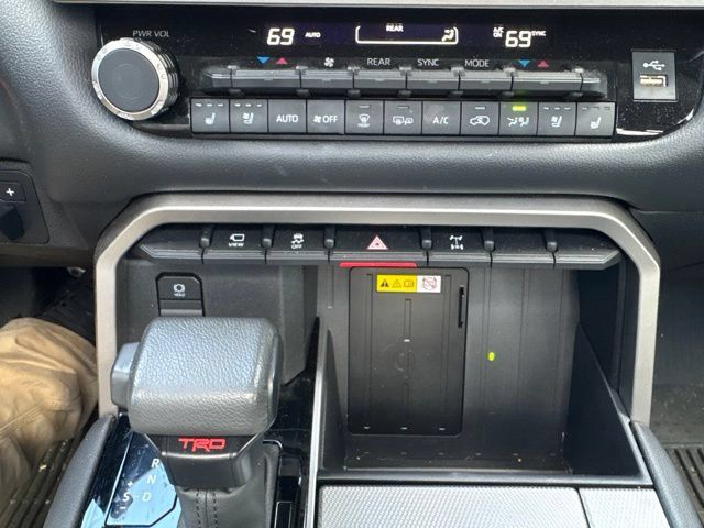 Used 2024 Toyota Sequoia Limited w/ TRD Off-Road Package AWD/4WD image 18
