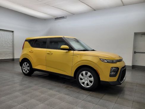 Used 2020 Kia Soul LX image 11