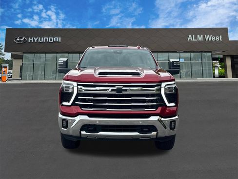 Used 2025 Chevrolet Silverado 2500 LTZ w/ LTZ Premium Package AWD/4WD image 2
