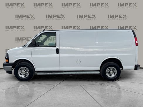 Used 2024 Chevrolet Express 2500 w/ Driver Convenience Package image 2