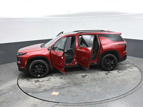 Used 2024 Chevrolet Traverse RS w/ LPO, Floor Liner Package AWD/4WD image 59