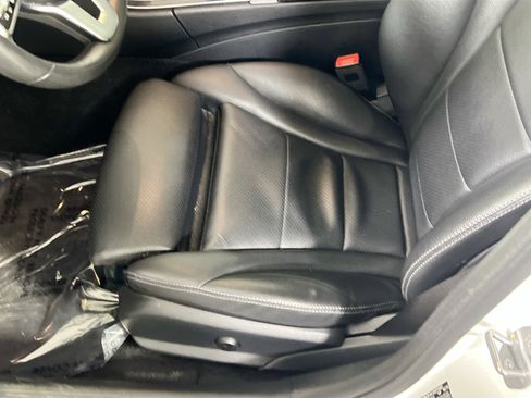 Used 2019 Mercedes-Benz C 300 4MATIC Sedan image 18