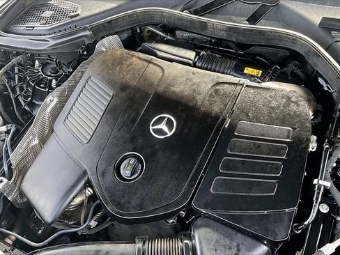 Used 2023 Mercedes-Benz GLC 300 4MATIC image 31