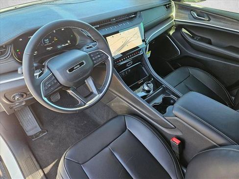 New 2026 Jeep Grand Cherokee Limited w/ Limited Altitude Package RWD image 3