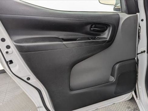 Used 2020 Nissan NV200 SV w/ Back Door Glass Package image 13