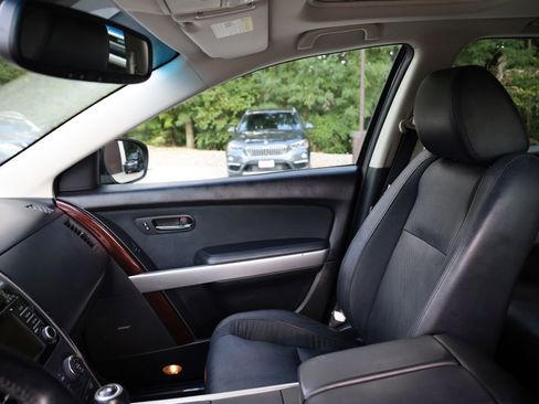 Used 2013 MAZDA CX-9 Grand Touring w/ GT Technology Pkg image 14