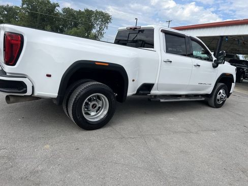 Used 2021 GMC Sierra 3500 Denali w/ Denali Ultimate Package AWD/4WD image 12