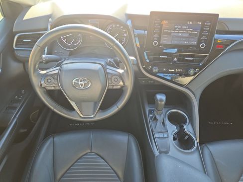 Used 2022 Toyota Camry SE w/ Convenience Package image 14