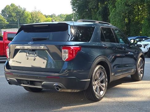 Used 2023 Ford Explorer XLT w/ Equipment Group 202A RWD image 7