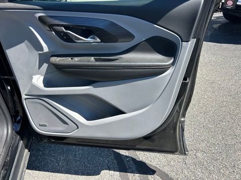 Used 2019 GMC Terrain SLT w/ Preferred Package AWD/4WD image 17