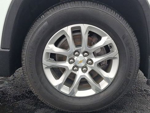 Used 2018 Chevrolet Traverse LT FWD image 8