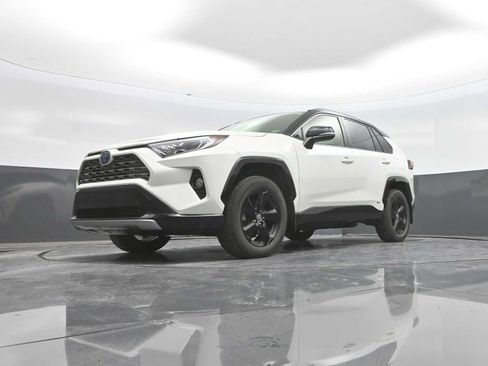 Used 2019 Toyota RAV4 XSE w/ Carpet Mat Package AWD/4WD image 42