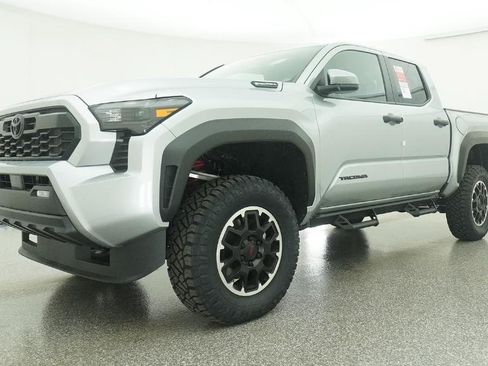 New 2026 Toyota Tacoma TRD Off-Road AWD/4WD image 22