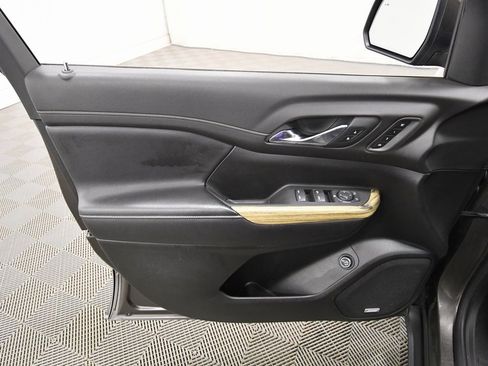 Used 2019 GMC Acadia Denali w/ Technology Package image 13