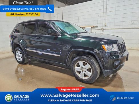 Used 2013 Jeep Grand Cherokee Laredo w/ Laredo E Group AWD/4WD image 5