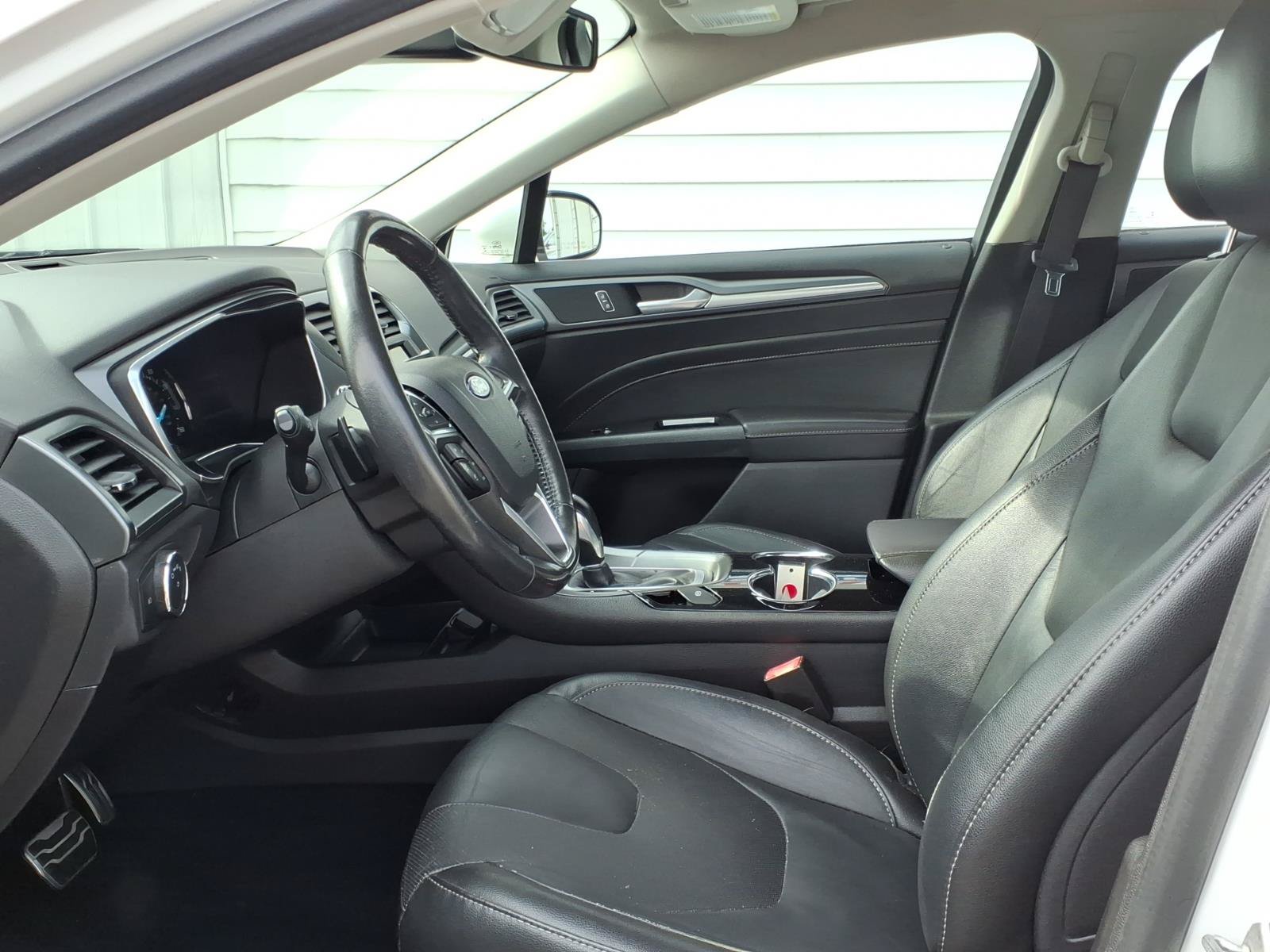 Used 2014 Ford Fusion Titanium FWD image 8