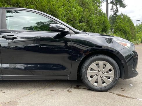 Used 2019 Kia Rio S FWD image 2