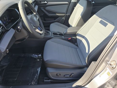 New 2026 Volkswagen Jetta SE image 16