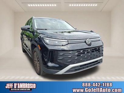 Used 2025 Volkswagen Tiguan S w/ 18" Wheel Package