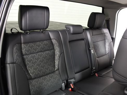 Used 2024 Toyota Tundra Limited AWD/4WD image 23