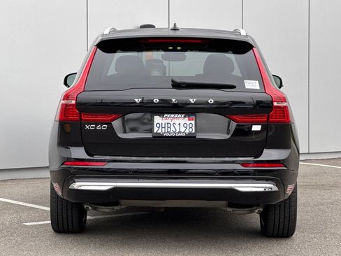 Used 2023 Volvo XC60 T8 Ultimate w/ Climate Package AWD/4WD image 4