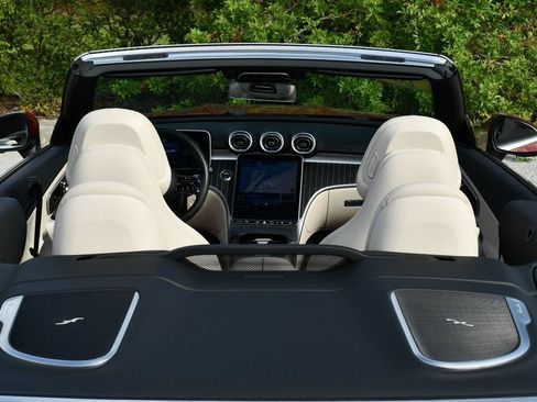 Used 2024 Mercedes-Benz CLE 300 4MATIC Cabriolet image 62
