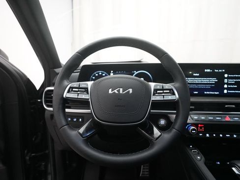 Used 2025 Kia Telluride SX X-Line AWD/4WD image 4