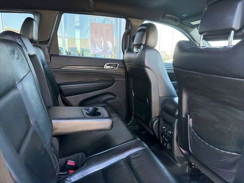 Used 2018 Jeep Grand Cherokee Limited image 35