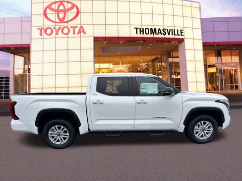 New 2026 Toyota Tundra SR5 image 4