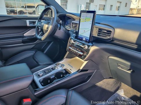 Used 2024 Ford Explorer ST w/ Equipment Group 401A image 24