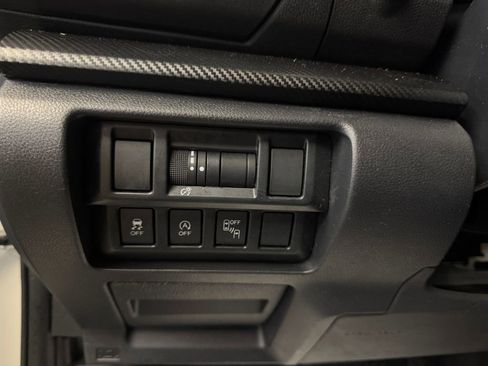 Used 2020 Subaru Crosstrek 2.0i Premium w/ Moonroof Package 2 image 21