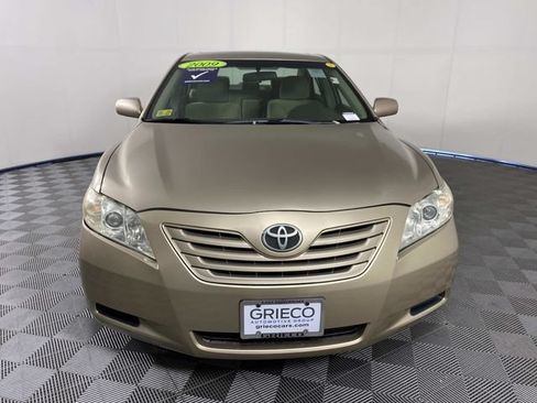 Used 2009 Toyota Camry LE FWD image 3