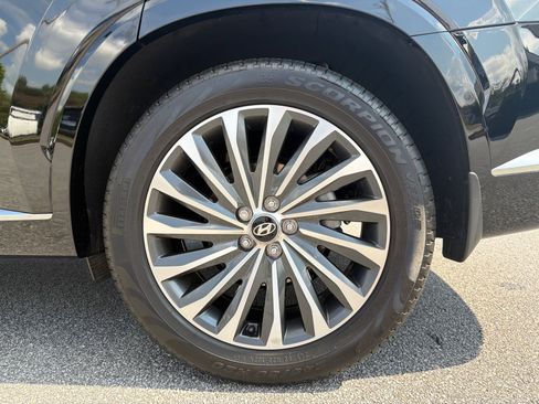Certified 2025 Hyundai Palisade Calligraphy FWD image 20