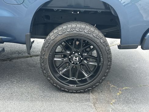 Used 2024 Chevrolet Silverado 1500 Custom RWD image 18