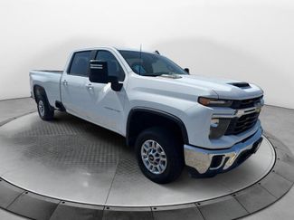 Used 2024 Chevrolet Silverado 2500 LT video 1