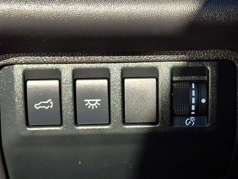 Certified 2025 Subaru Ascent Bronze Edition AWD/4WD image 27