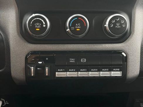 Certified 2024 RAM 2500 Tradesman w/ Chrome Appearance Group AWD/4WD image 34
