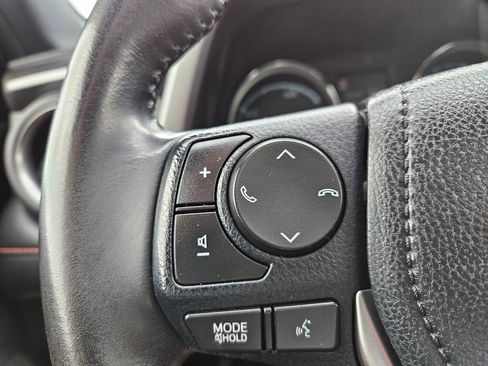 Used 2018 Toyota RAV4 SE w/ Advanced Technology Package AWD/4WD image 35